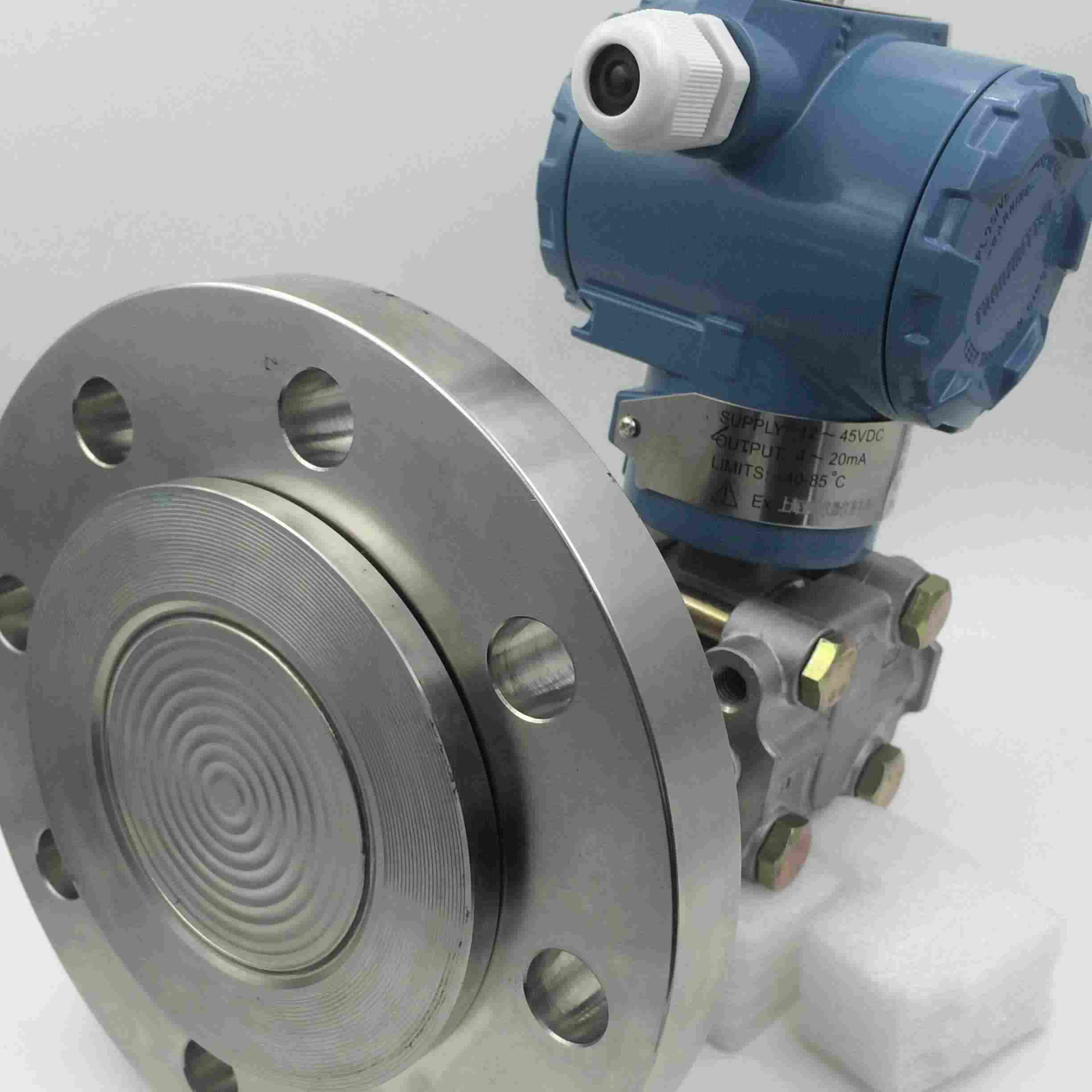 STG52 Side-Mounted Flange Level & Pressure Transmitter image back