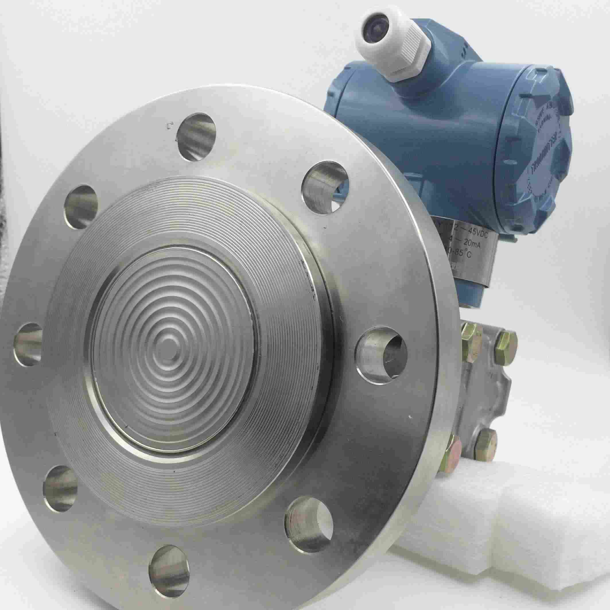 STG52 Side-Mounted Flange Level & Pressure Transmitter image top