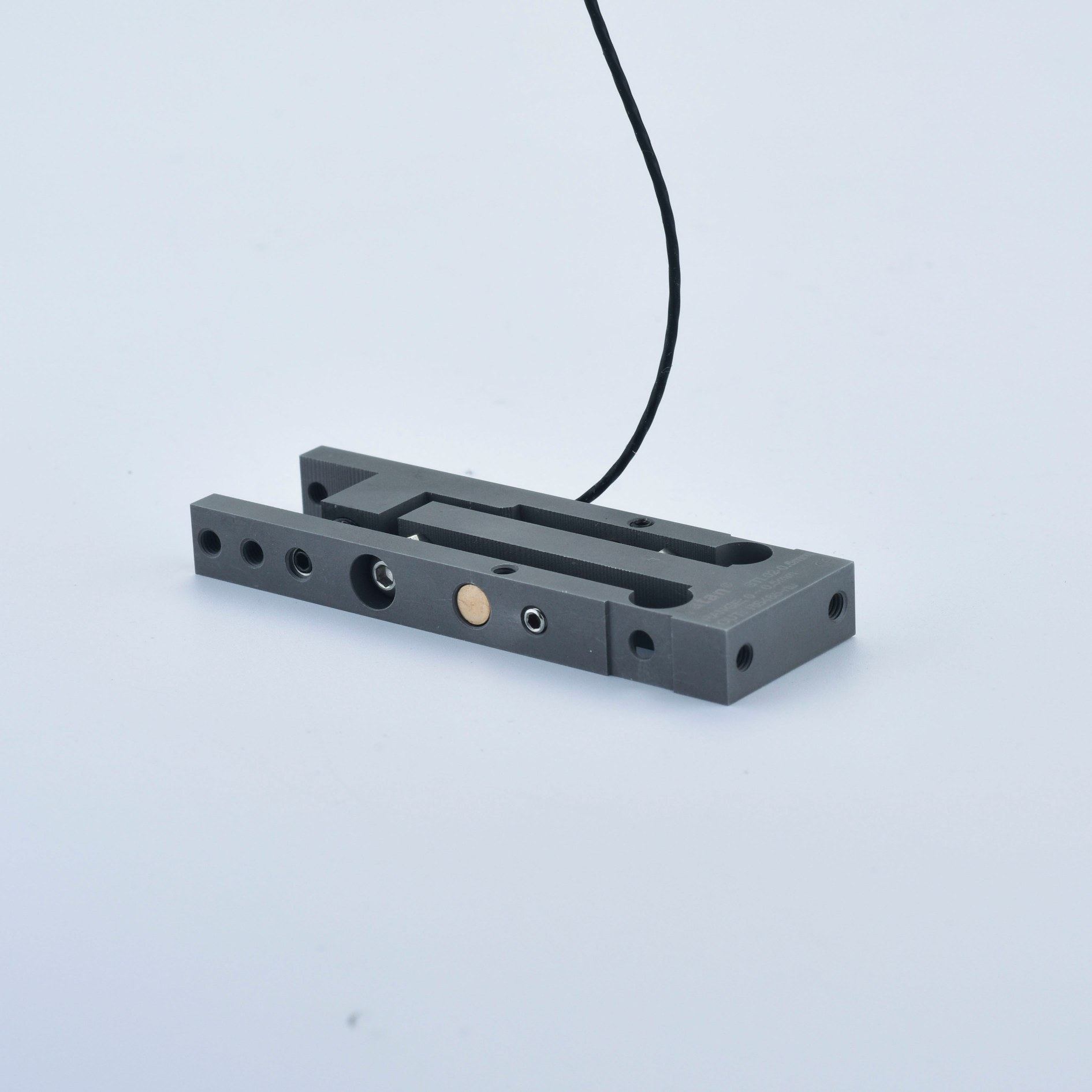 STL02 Precision LVDT Displacement Sensor image bottom