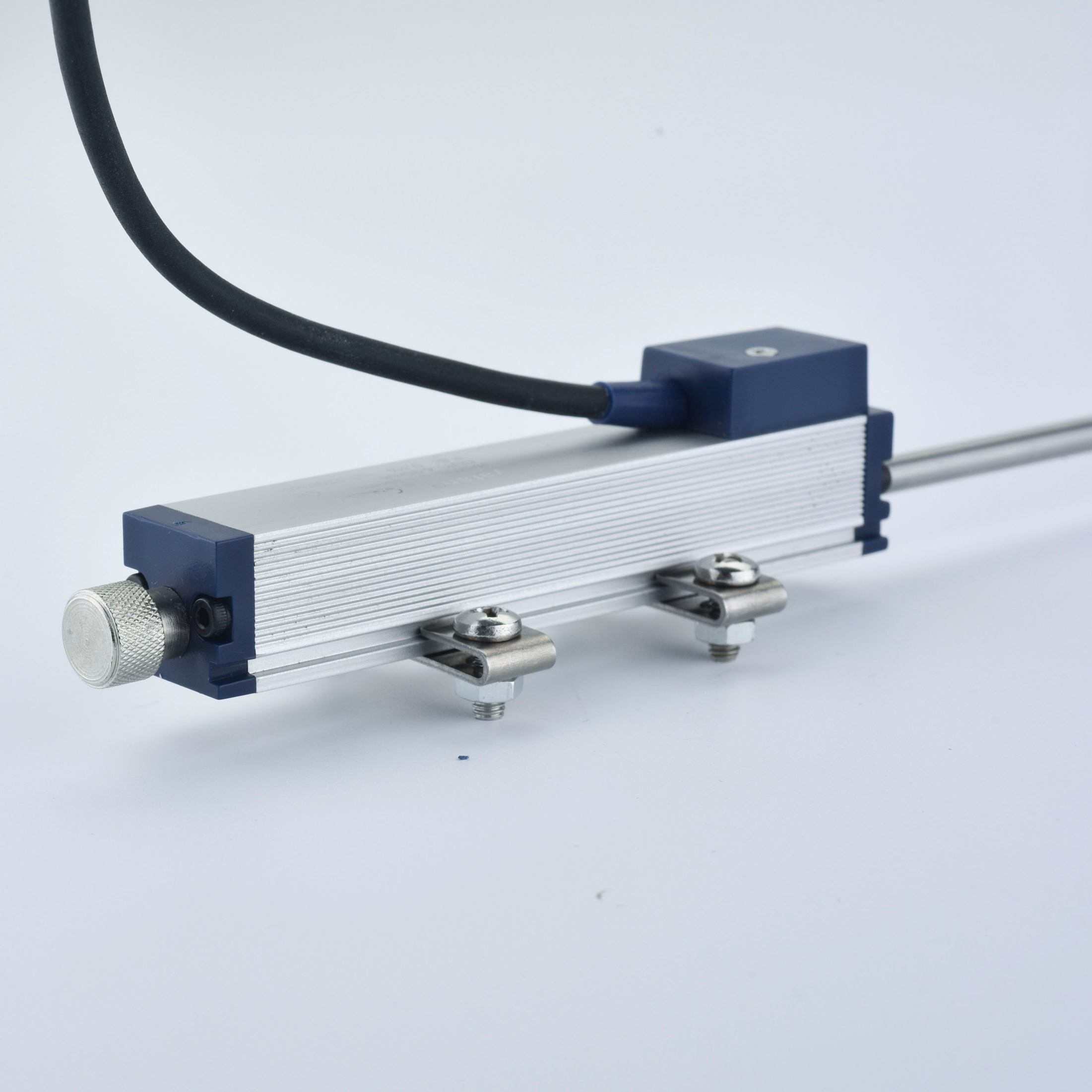 STL08 Precision Spring-Return Linear Displacement Sensor image top
